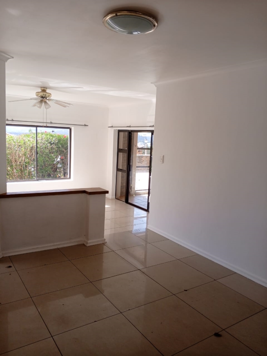 To Let 3 Bedroom Property for Rent in Mountainside Western Cape